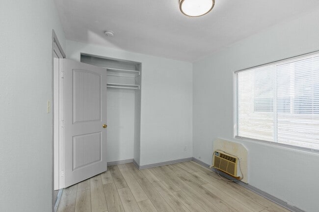 Building Photo - Charming Single-Family Home with Backyard Parking in Pacoima