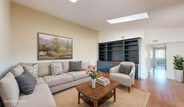 Building Photo - Beautiful Second-Floor Condo in the Desirable 55+ Huntington Landmark Community