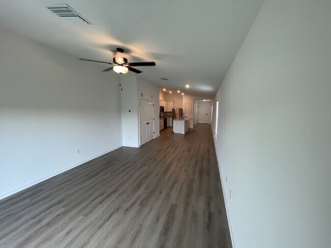 Building Photo - 5665 Deep River Ave