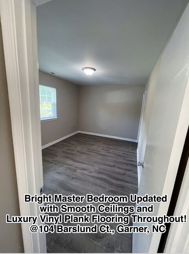 Building Photo - Single Level 2 bedroom 2 full bath brick townhome in Garner $1395/mo.