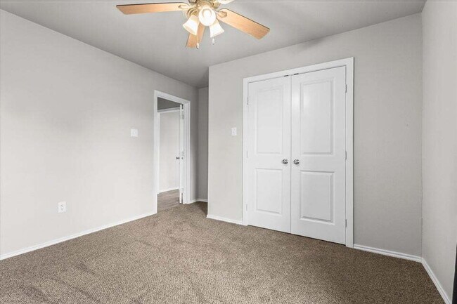 Building Photo - Extra spacious brick home in New Home, TX