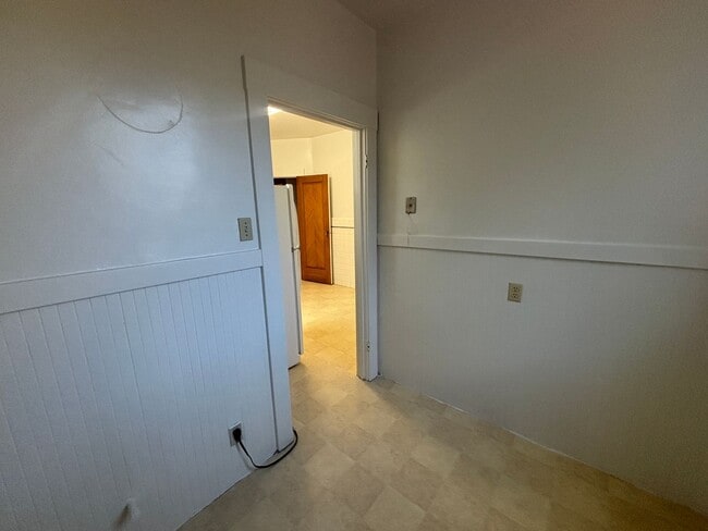 Building Photo - Single Family Home in Mission Terrace