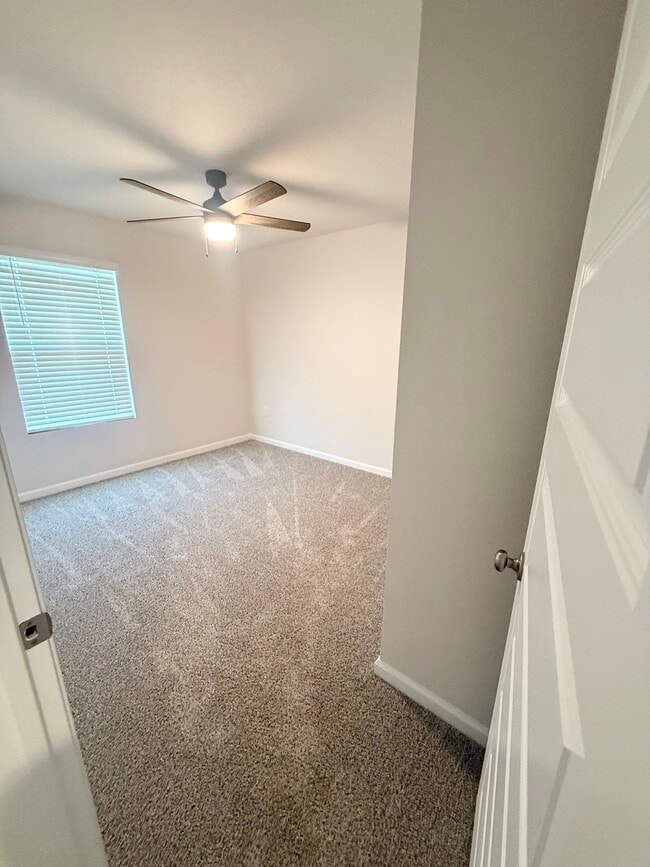 Building Photo - 4335 Redbay Ct