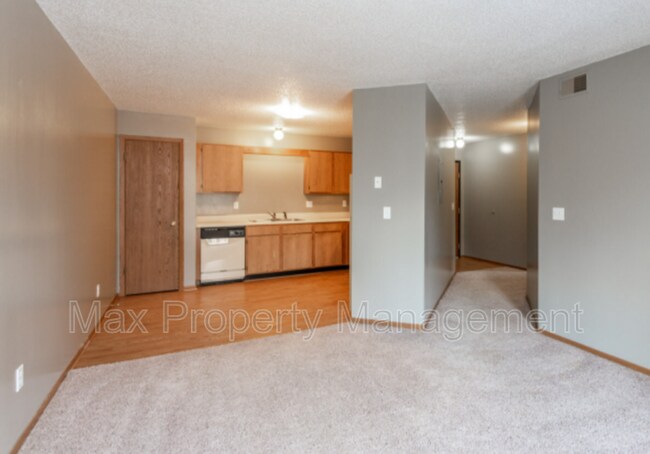 Primary Photo - 510 E 17th St S