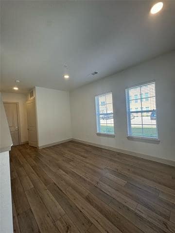 Building Photo - 4700 W Spring Creek Pkwy