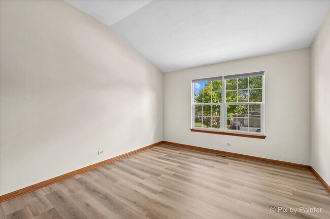 Building Photo - 2240 Barrett Dr