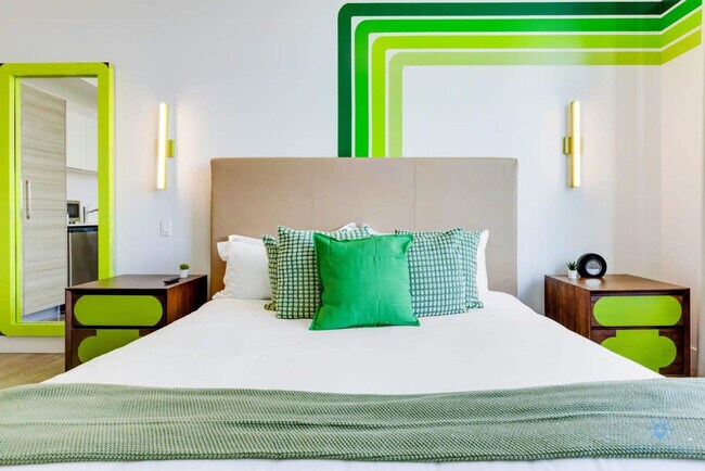 Primary Photo - 777 N Ocean Dr