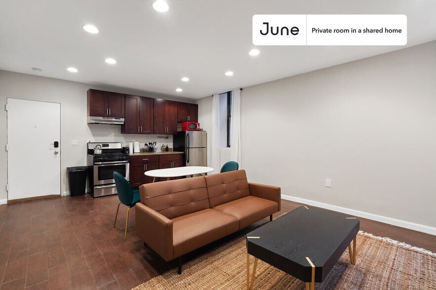 Building Photo - Room in Shared 2 bed/1 bath home in West Harlem