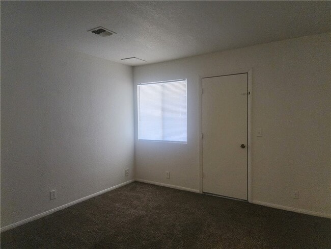 Building Photo - 1365 Trane Rd