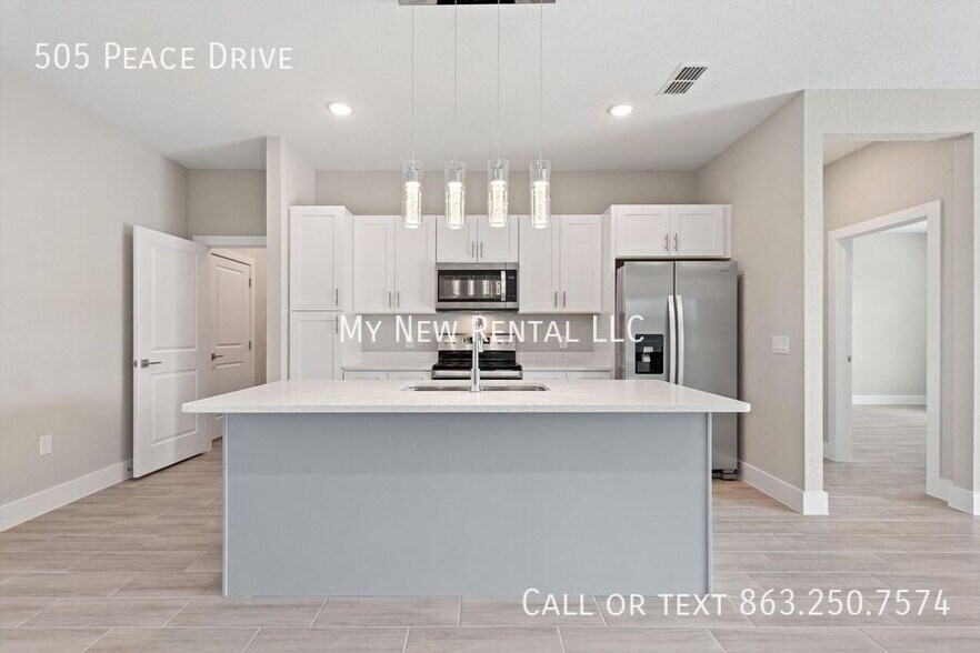 Building Photo - 505 Peace Dr