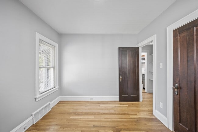 Building Photo - 11408 Headley Ave
