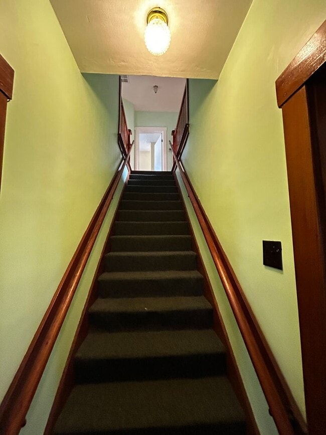 Building Photo - 521 S Grant St