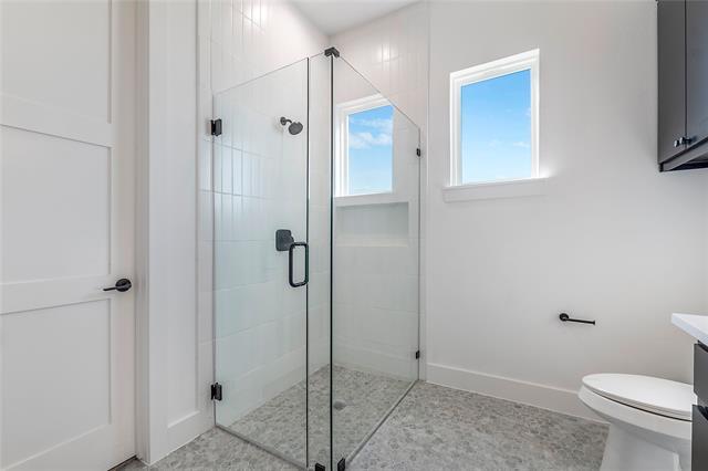 Building Photo - 430 Whispering Wy