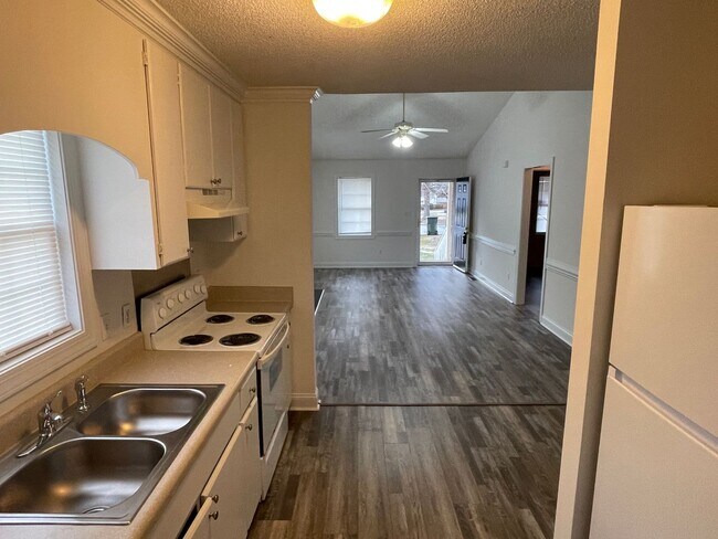 Building Photo - Cypress4110