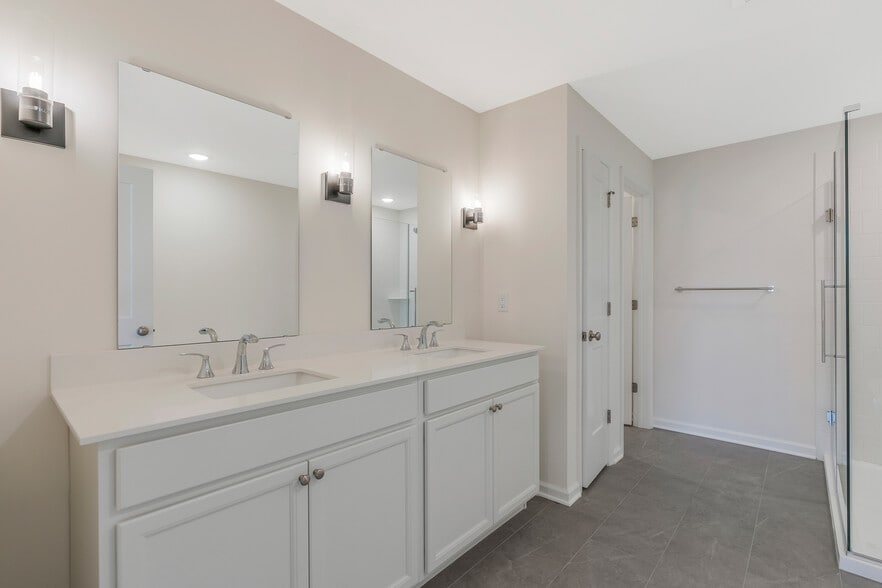 Building Photo - 219 Myrtle Rd