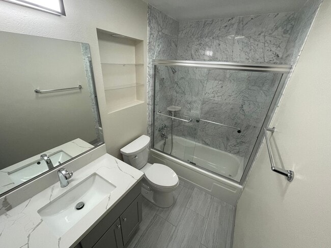 Building Photo - $4,575 - GORGEOUS 3 BEDROOM HOME IN BLACKHAWK