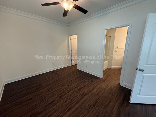 Building Photo - 5741 Marblehead Dr