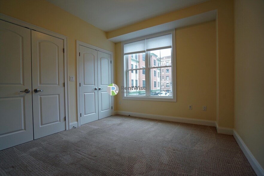 Building Photo - 315 Broadway