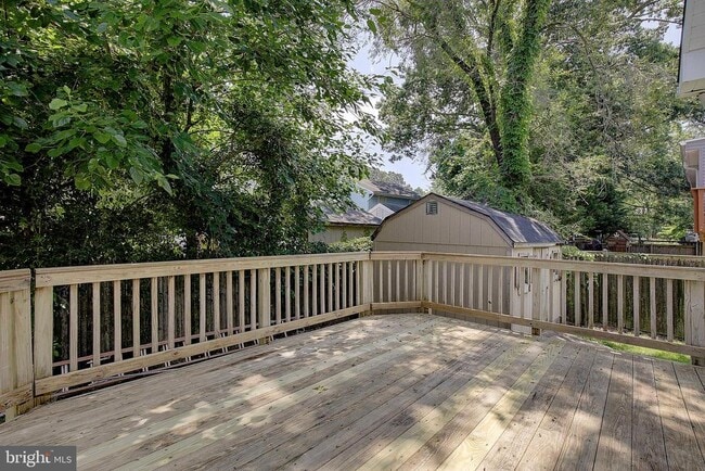 Building Photo - 5645 Battee Dr