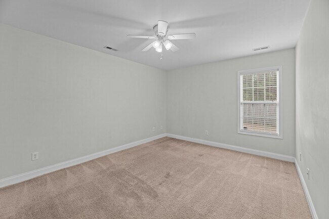 Building Photo - 100 Sumatra Ct