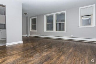 Building Photo - 1 bedroom in Chicago IL 60649
