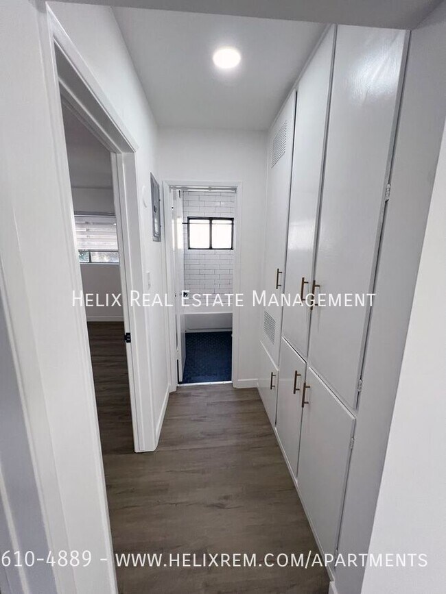 Building Photo - 521 Live Oak Ave