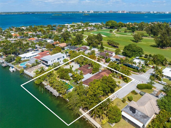 Primary Photo - 900 S Shore Dr