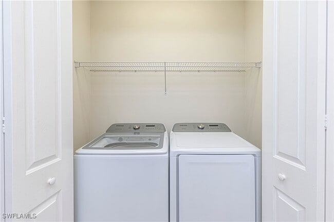 Building Photo - 1233 Kendari Terrace