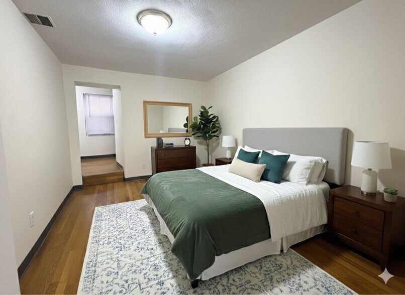 Building Photo - 838 Huntington Ave