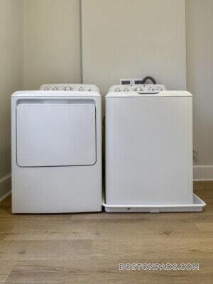 Building Photo - 55 Hollander St