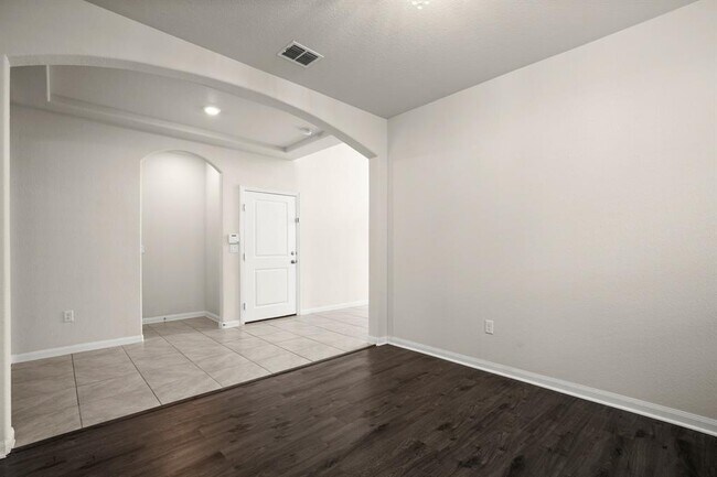 Building Photo - 610 Puerta Vallarta Ln