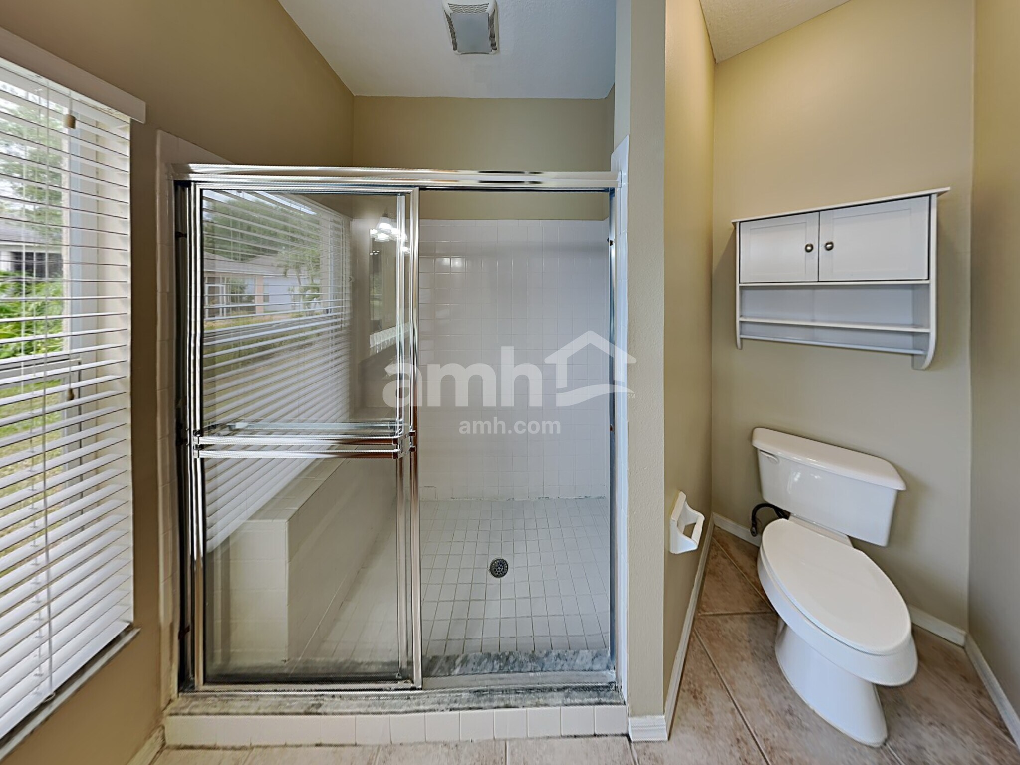 Building Photo - 6223 Blackberry Ln