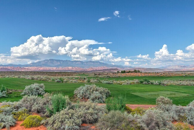 Building Photo - PETS ALLOWED!  Spacious & Modern 3-Bedroom Home for Rent Near Sand Hollow Reservoir