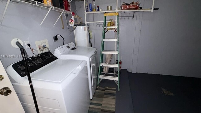 Building Photo - 3279 NE 11th Dr