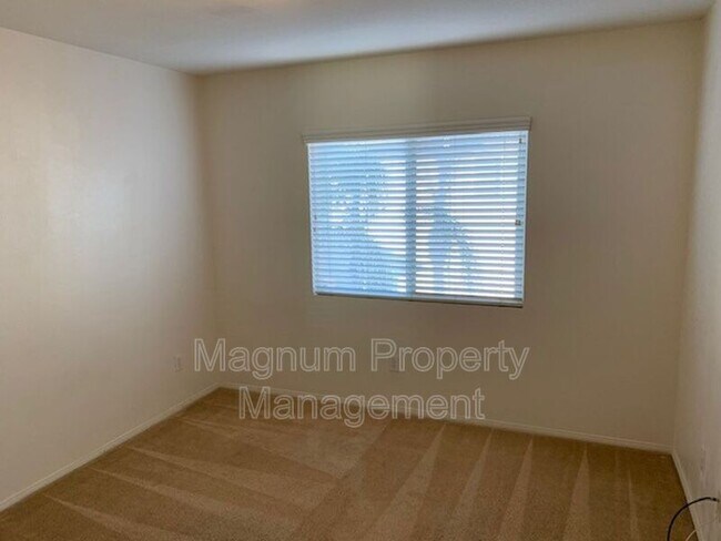 Building Photo - 29675 Ski Ranch St