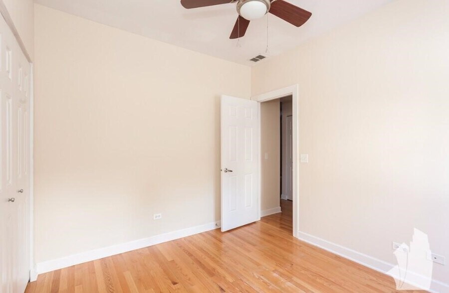 Building Photo - 3244 N Clifton Ave