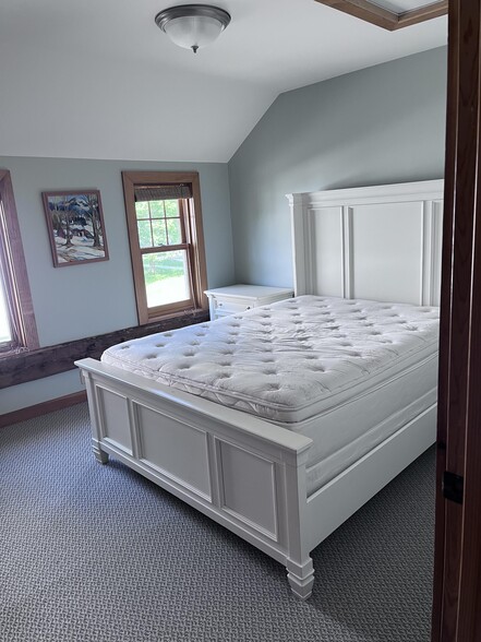 Bedroom 3 - 4312 Main St