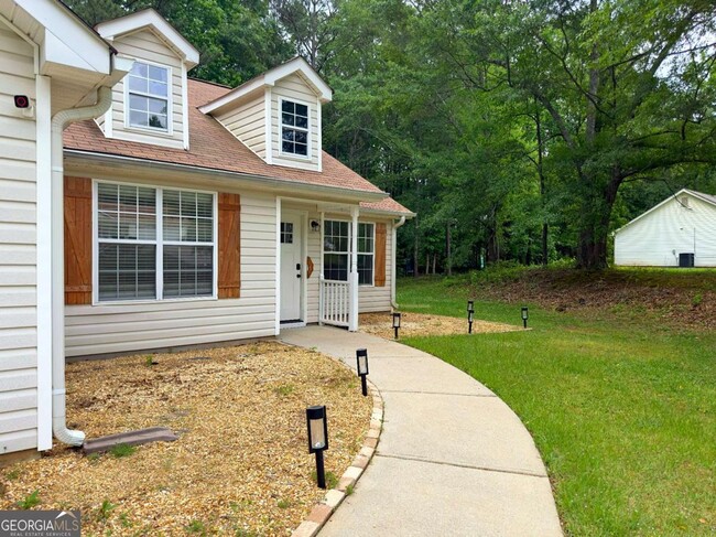 Building Photo - 106 Kimbell Farm Dr