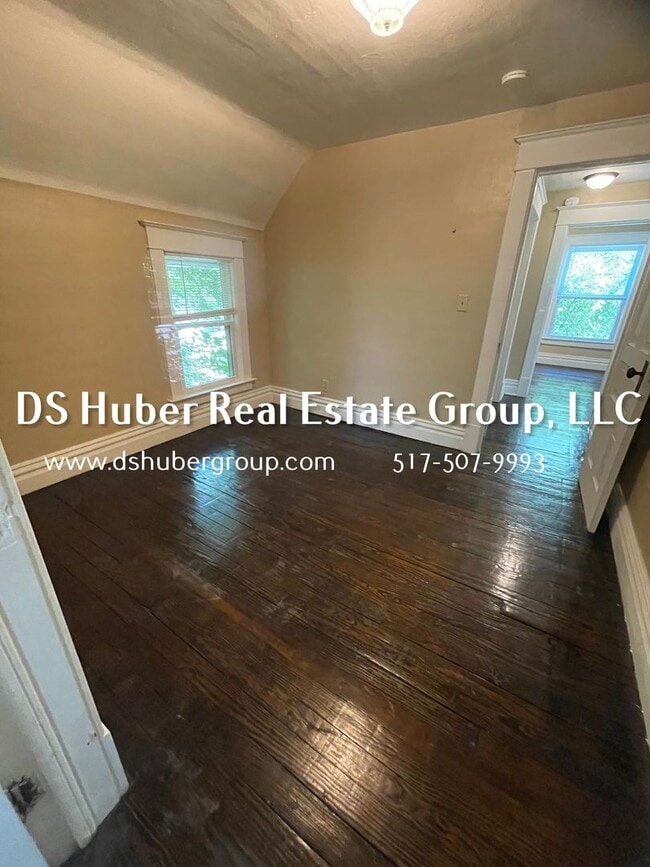 Building Photo - 132 S Magnolia Ave