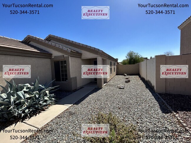 Building Photo - El Mirage 3/2 Near N Dysart Rd & W Thunder...