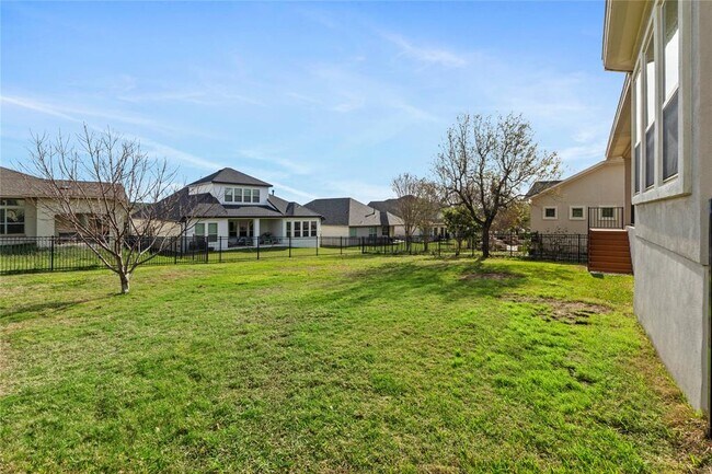 Building Photo - 4009 Benetton Way