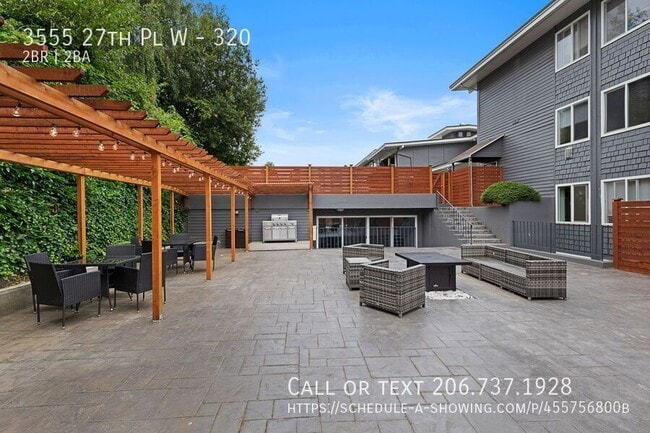 Building Photo - 3555 27th Pl W