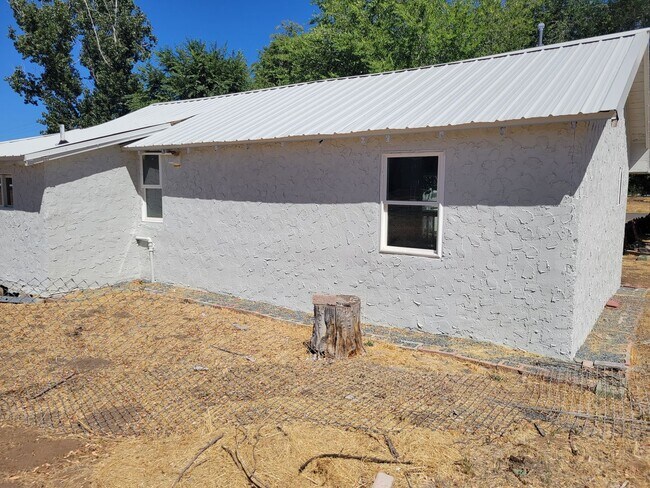 Building Photo - 1 bedroom 1 bath