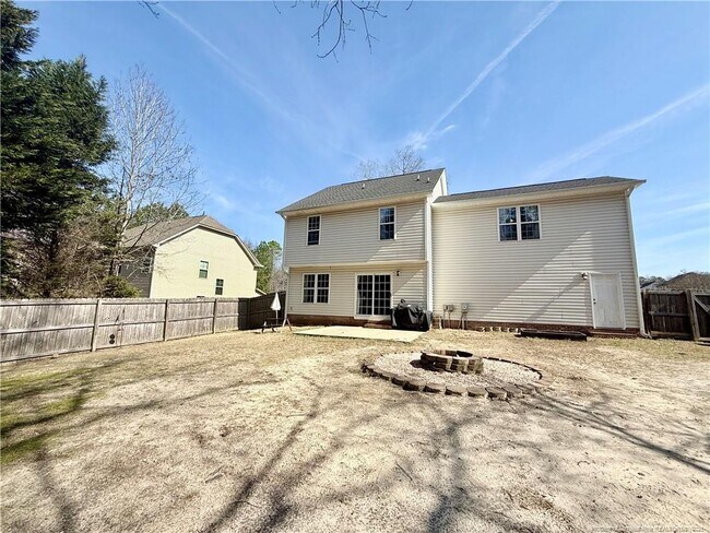 Building Photo - 234 Pender Rd