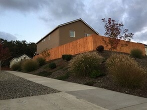 Building Photo - 2896 Northwest San Pedro Avenue