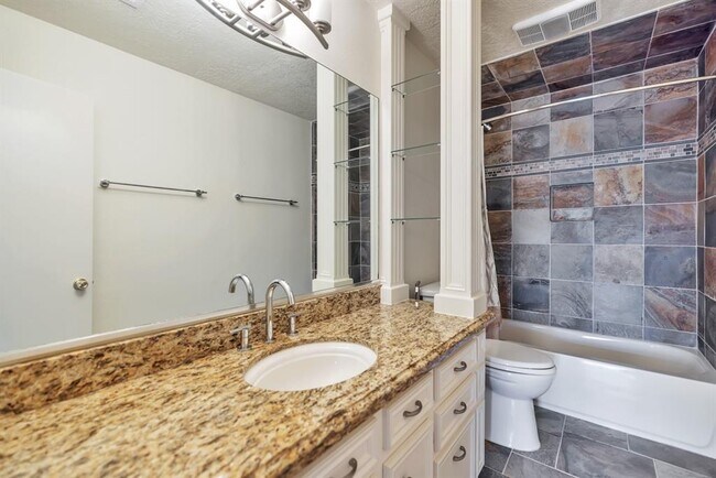 Building Photo - 4063 Breakwood Dr