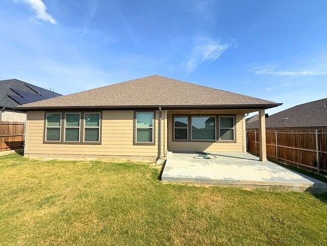 Building Photo - 2508 Shakopee St