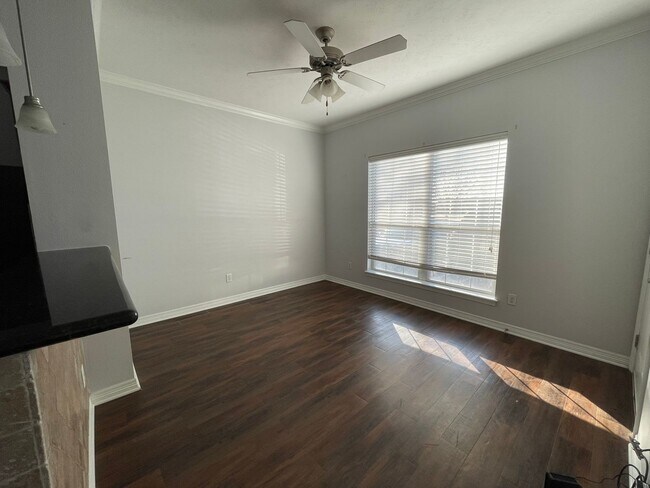 Building Photo - Lakeridge Townhomes - Unit 2211