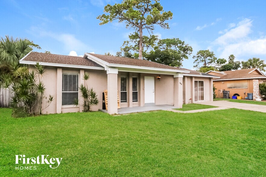 Building Photo - 1035 Cameo Cir