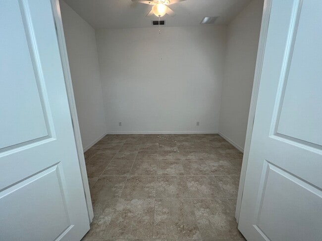 Building Photo - 55+ community in Four Seasons of Orlando 2 bedroom, 2 bathroom, with a 2 stall attached garage on...